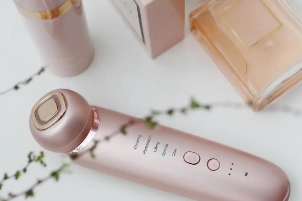 网络图片(侵删) 网络图片(侵删)