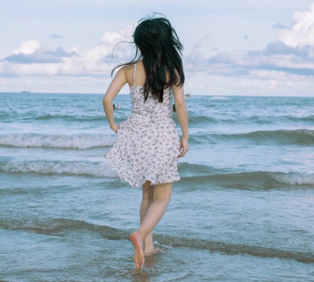 网络图片(侵删) 网络图片(侵删)