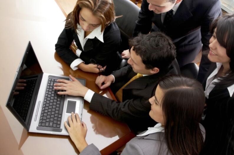 网络图片(侵删) 网络图片(侵删)