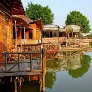 网络图片(侵删) 网络图片(侵删)