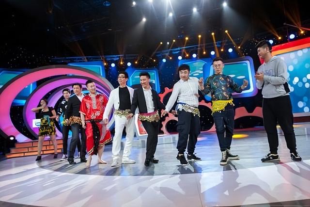 网络图片(侵删) 网络图片(侵删)