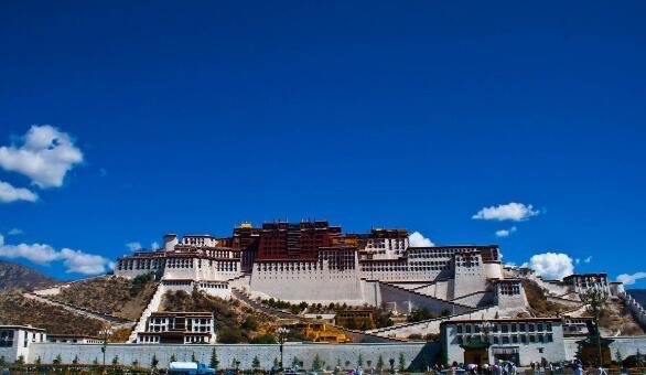 网络图片(侵删) 网络图片(侵删)