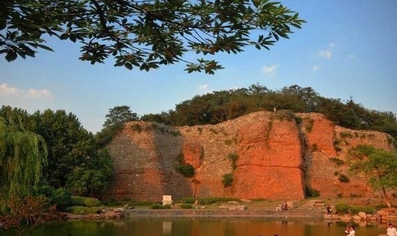 网络图片(侵删) 网络图片(侵删)