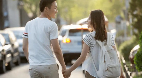 网络图片(侵删) 网络图片(侵删)