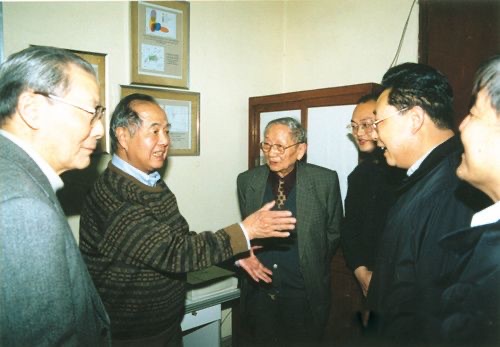 网络图片(侵删) 网络图片(侵删)