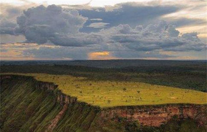 网络图片(侵删) 网络图片(侵删)