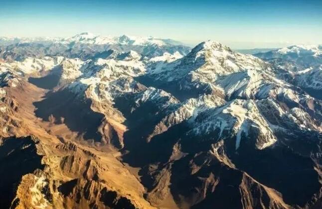 网络图片(侵删) 网络图片(侵删)