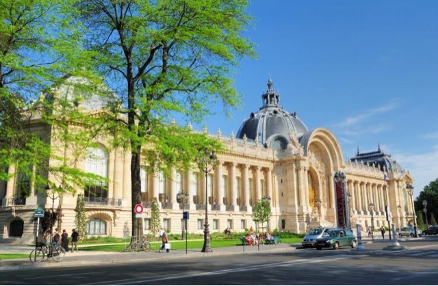 网络图片(侵删) 网络图片(侵删)