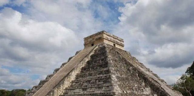 网络图片(侵删) 网络图片(侵删)