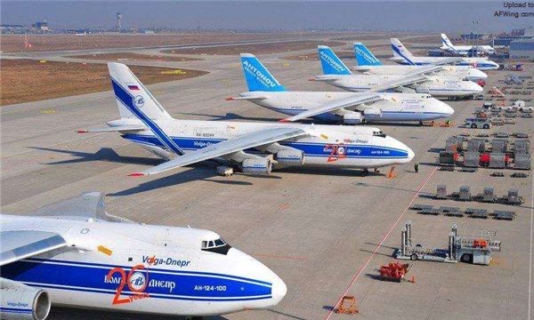 网络图片(侵删) 网络图片(侵删)