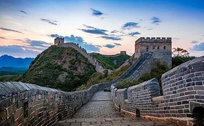 网络图片(侵删) 网络图片(侵删)