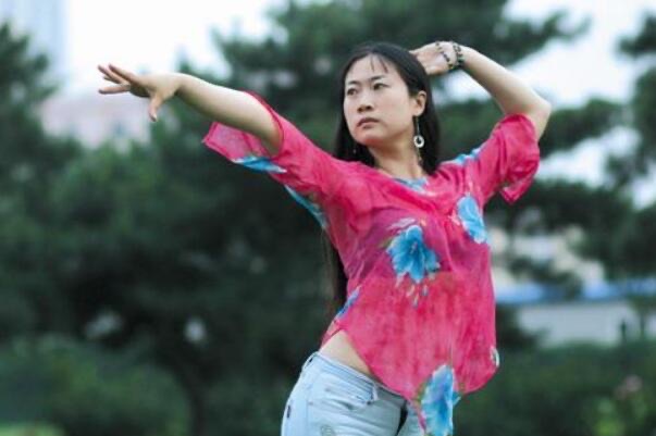 网络图片(侵删) 网络图片(侵删)