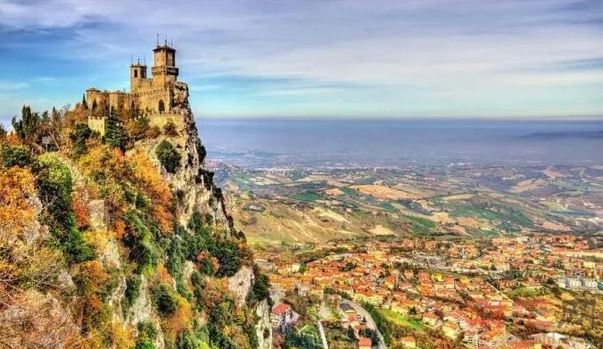 网络图片(侵删) 网络图片(侵删)