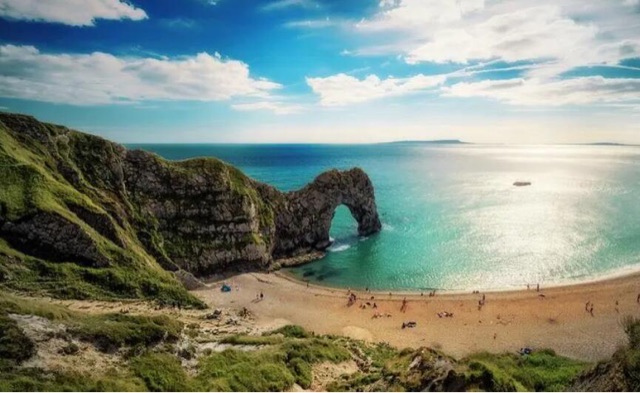 网络图片(侵删) 网络图片(侵删)