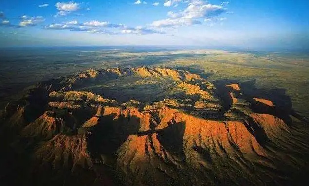 网络图片(侵删) 网络图片(侵删)