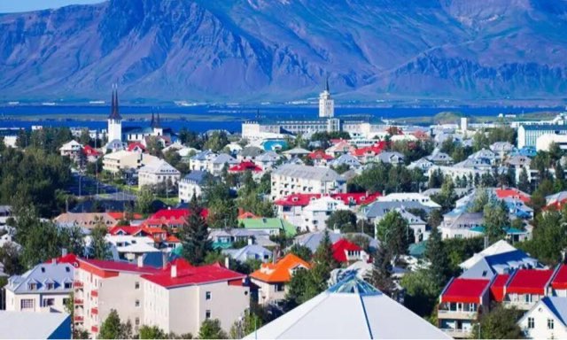 网络图片(侵删) 网络图片(侵删)