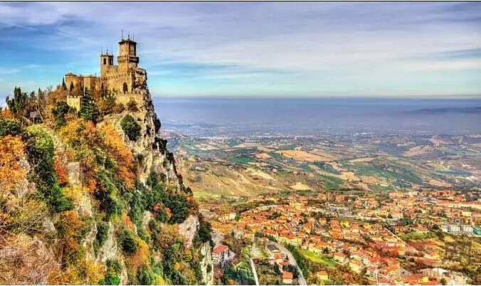 网络图片(侵删) 网络图片(侵删)