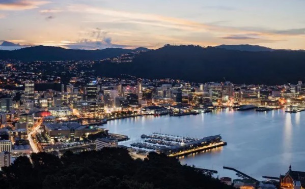 网络图片(侵删) 网络图片(侵删)