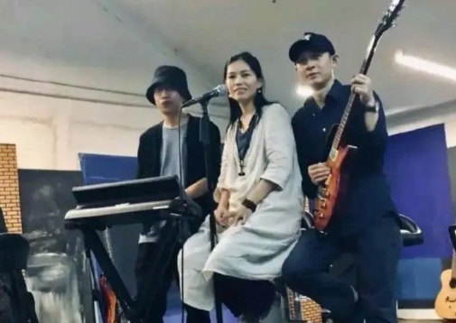 网络图片(侵删) 网络图片(侵删)