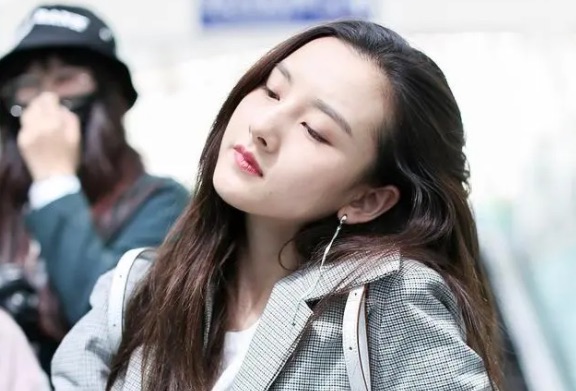 网络图片(侵删) 网络图片(侵删)