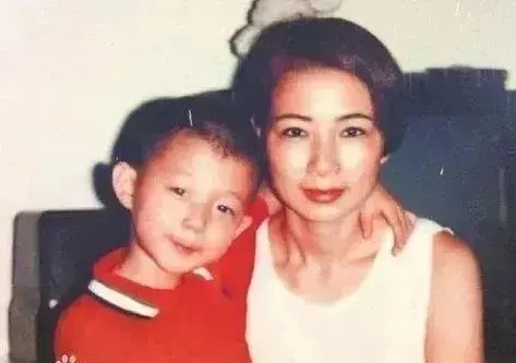 网络图片(侵删) 网络图片(侵删)