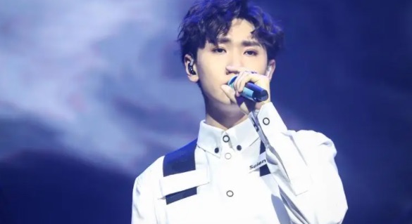 网络图片(侵删) 网络图片(侵删)