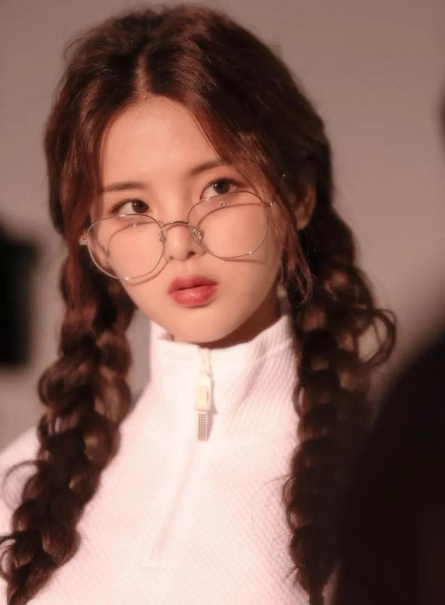 网络图片(侵删) 网络图片(侵删)