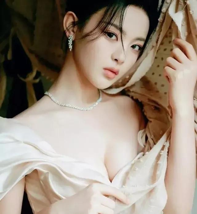 网络图片(侵删) 网络图片(侵删)