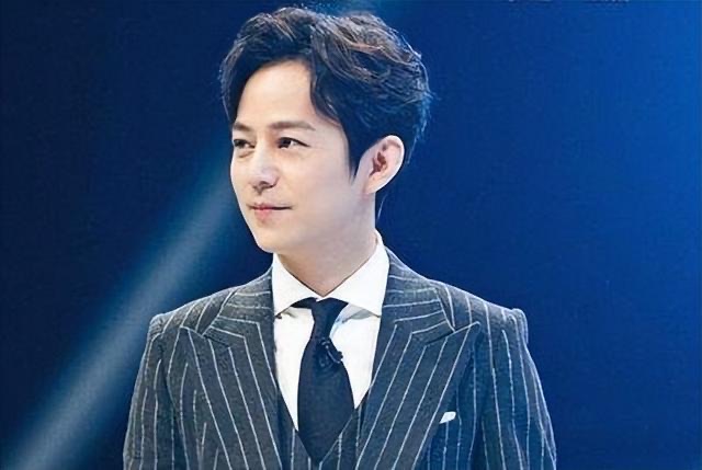 网络图片(侵删) 网络图片(侵删)