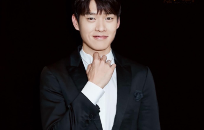 网络图片(侵删) 网络图片(侵删)