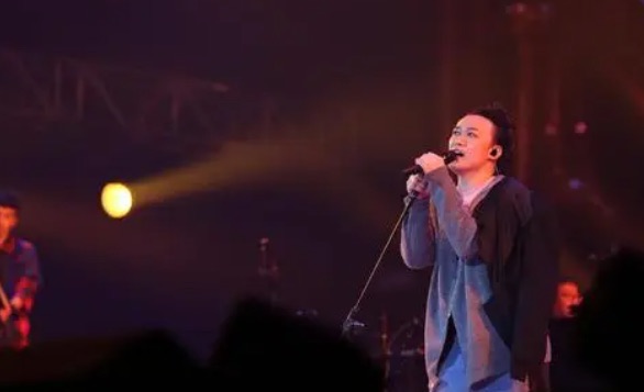 网络图片(侵删) 网络图片(侵删)