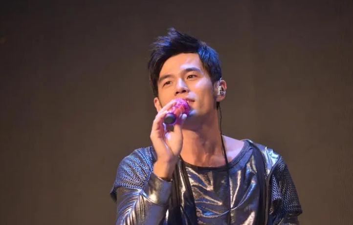 网络图片(侵删) 网络图片(侵删)