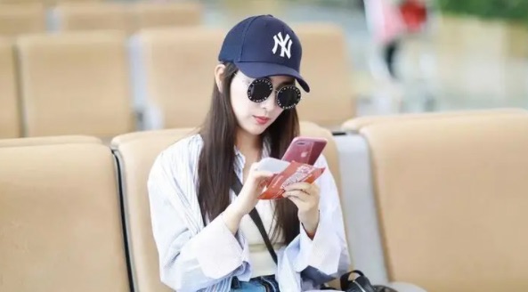 网络图片(侵删) 网络图片(侵删)