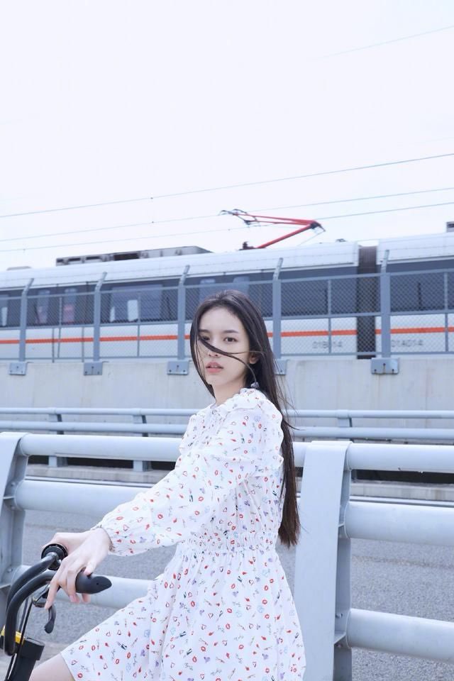 网络图片(侵删) 网络图片(侵删)