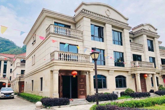 网络图片(侵删) 网络图片(侵删)