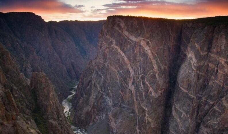 网络图片(侵删) 网络图片(侵删)