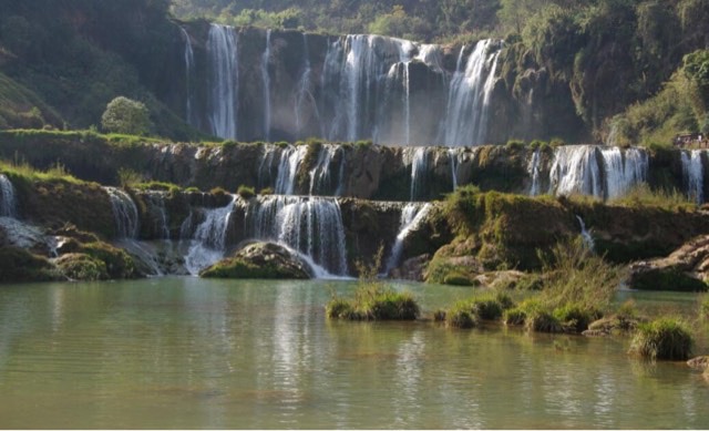 网络图片(侵删) 网络图片(侵删)