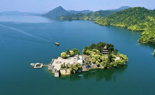 网络图片(侵删) 网络图片(侵删)