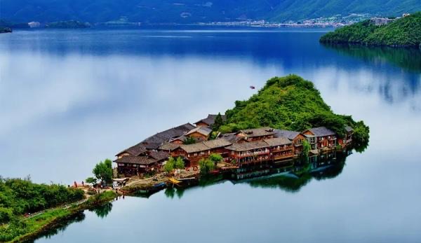 网络图片(侵删) 网络图片(侵删)