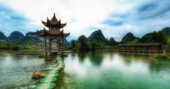 网络图片(侵删) 网络图片(侵删)