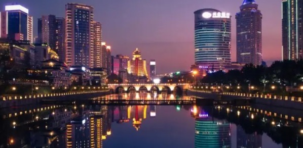 网络图片(侵删) 网络图片(侵删)