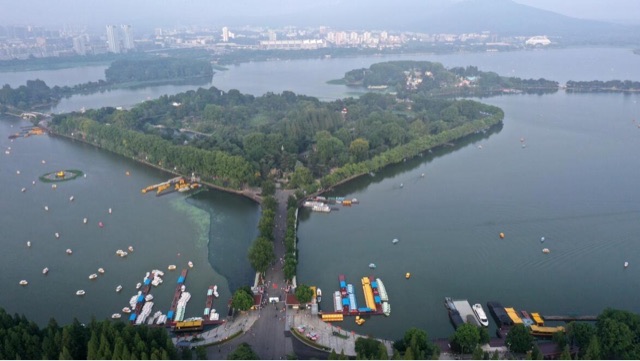 网络图片(侵删) 网络图片(侵删)