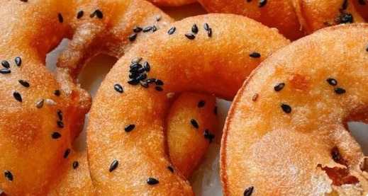 网络图片(侵删) 网络图片(侵删)