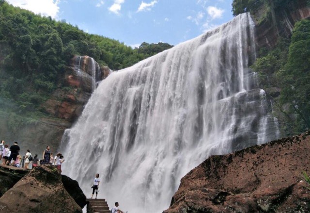 网络图片(侵删) 网络图片(侵删)