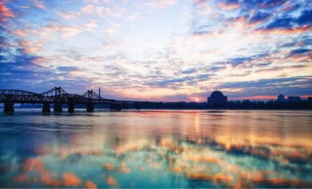 网络图片(侵删) 网络图片(侵删)