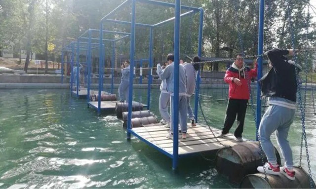 网络图片(侵删) 网络图片(侵删)