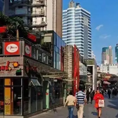 网络图片(侵删) 网络图片(侵删)