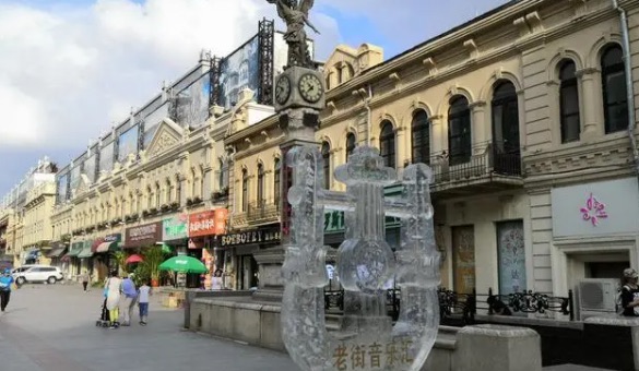 网络图片(侵删) 网络图片(侵删)