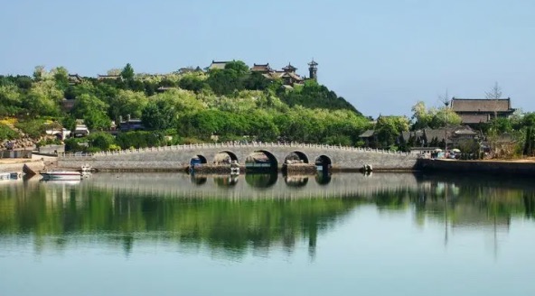 网络图片(侵删) 网络图片(侵删)