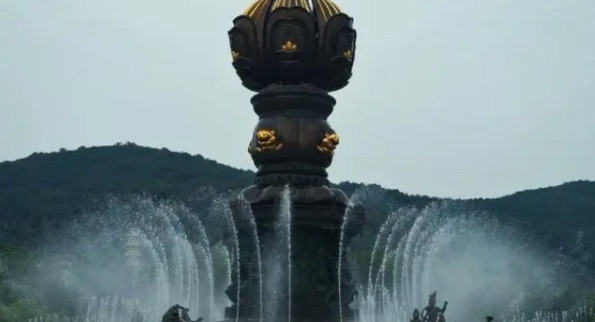 网络图片(侵删) 网络图片(侵删)